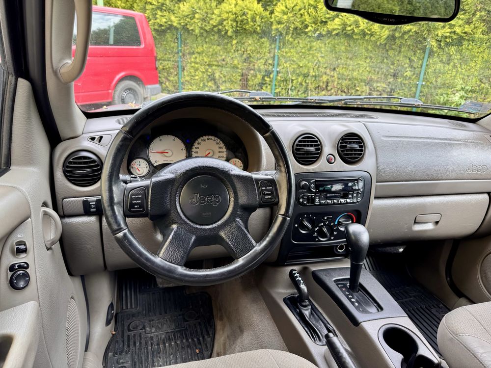 Jeep Cherokke 4x4 2.8 CRD Klima Automat Hak 1 właściciel