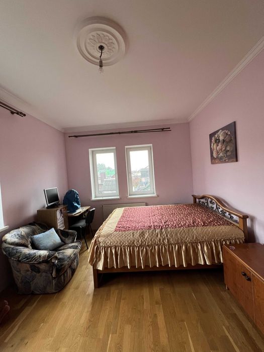 Продаж двоповерхового будинку вул. Надпільна