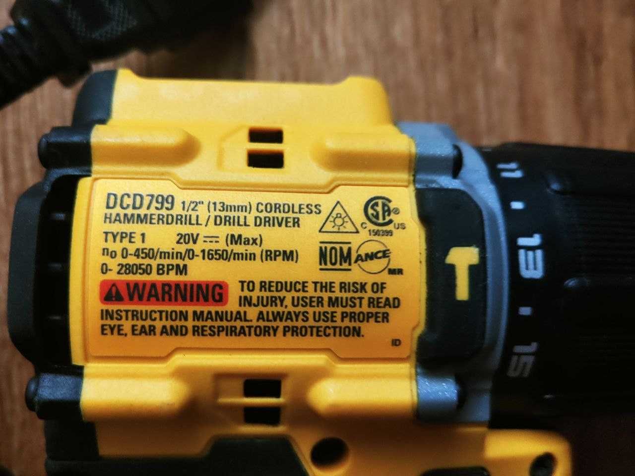 Аккумуляторный шуруповерт-ударная дрель Dewalt DCD799 20V