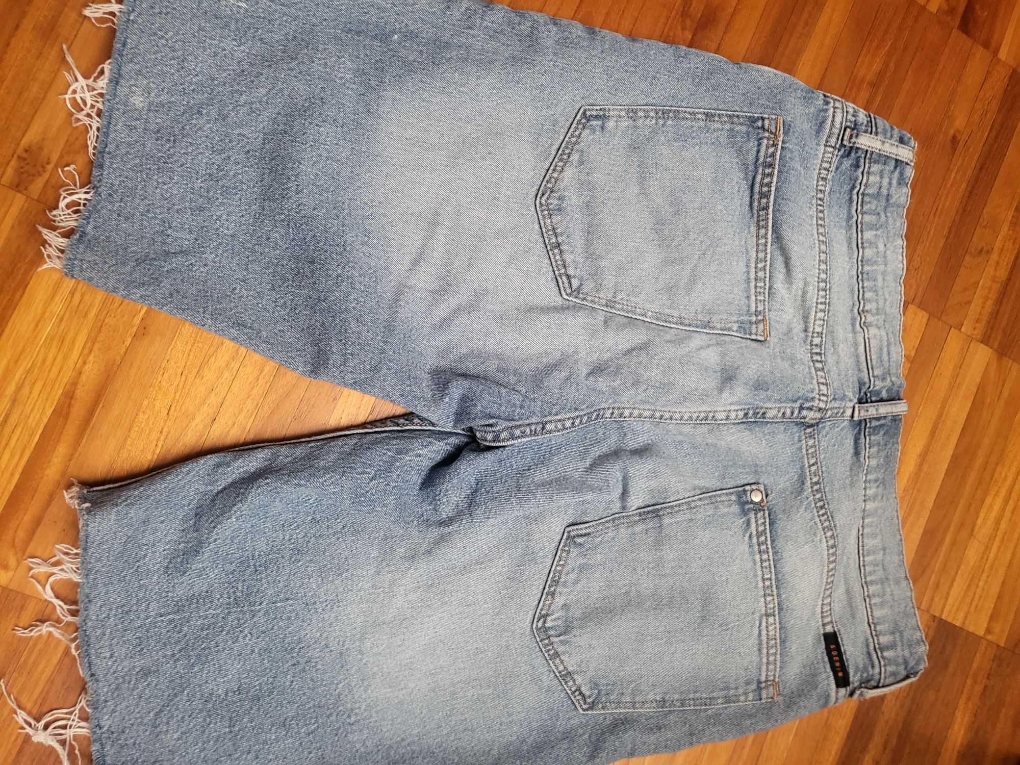 Spodenki  jeansowe 164 cm