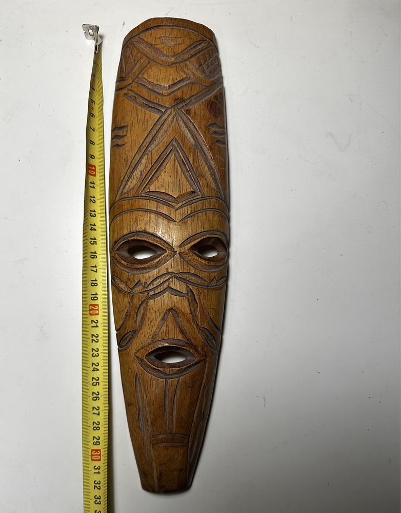 Drewniana maska afrykańska
