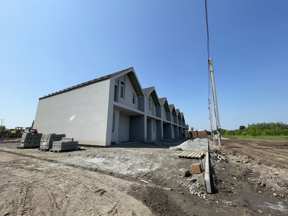 Продаж Таунхаусів  в Малій Солтанівці