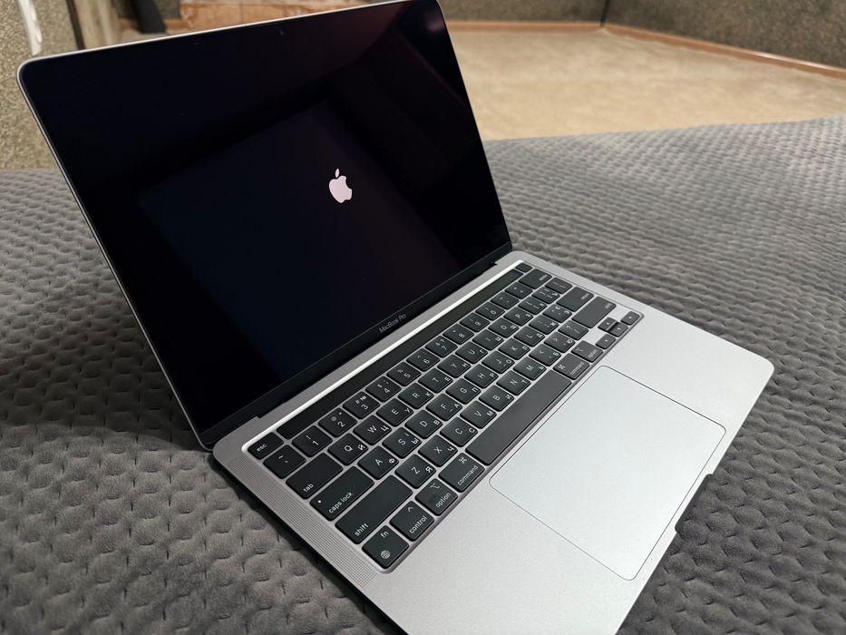 MacBook Pro - M2 (8/256) - ідеальний стан, укр клавіатура, 98 акум