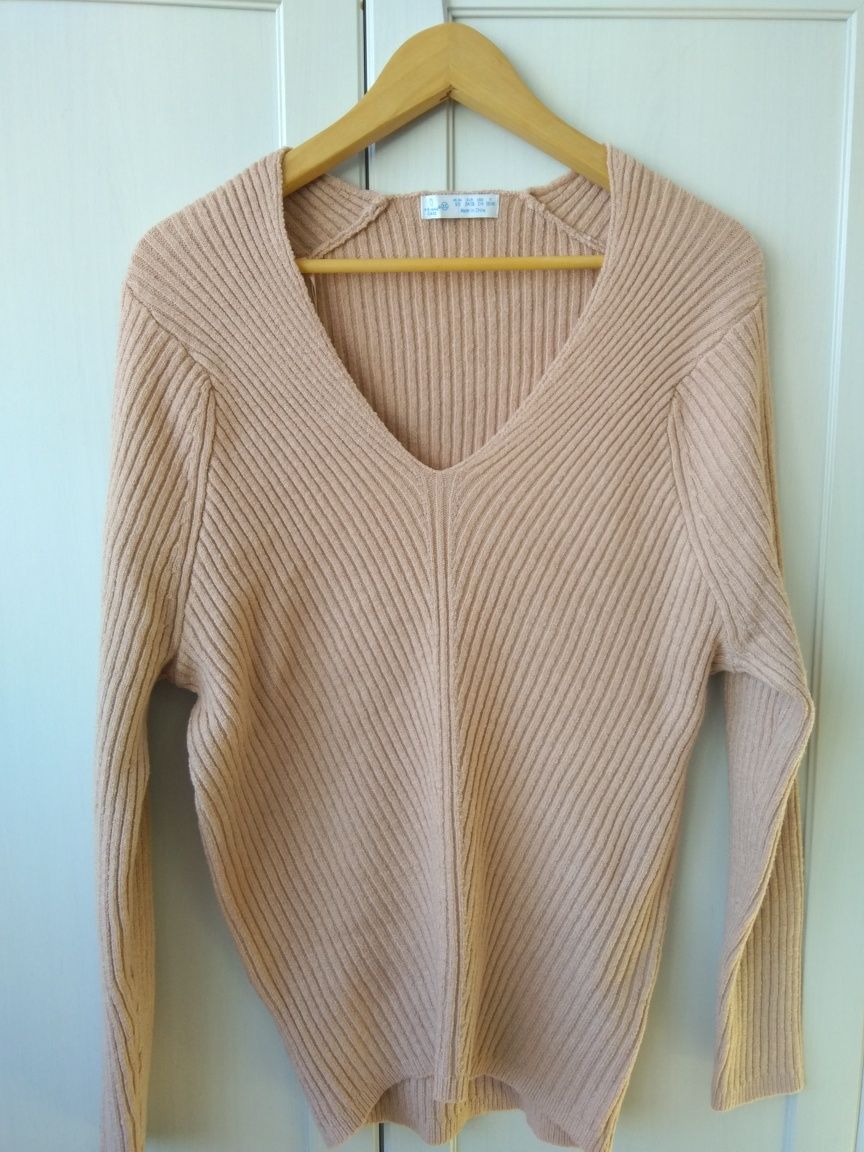 Sweter oversize z dekoltem camel S