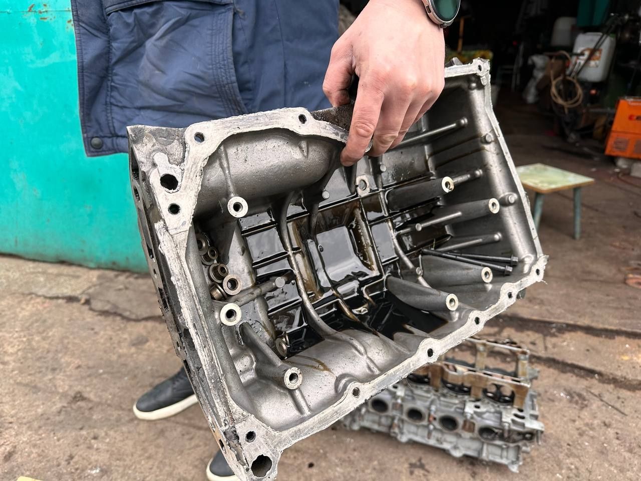 Поддон двигателя Мазда сх7 2.3 турбо