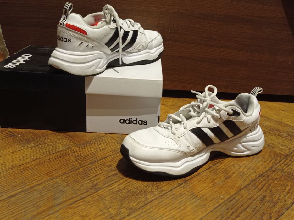 Buty adidas biało czarne rozmiar 42 2/3