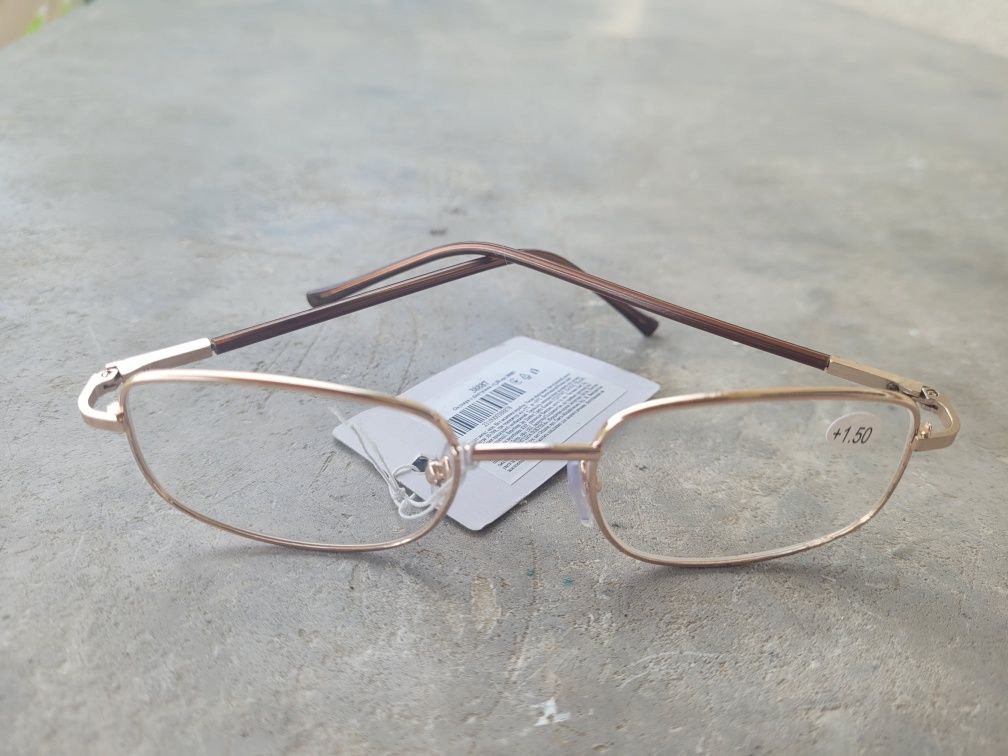 Нові окуляри для зору/читання з діоптріями