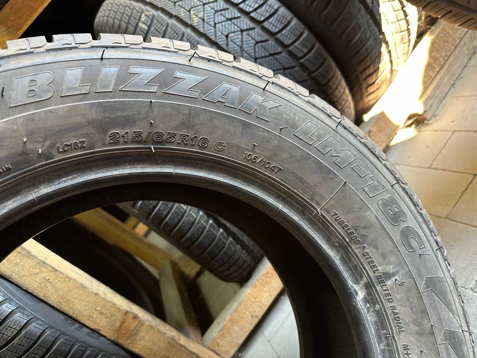 Шини зима 215/65R16C Bridgestone Blizzak LM-18C 2шт