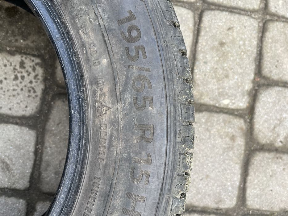Sprzedam Parę Opon Wielosezonowych 195/65/15