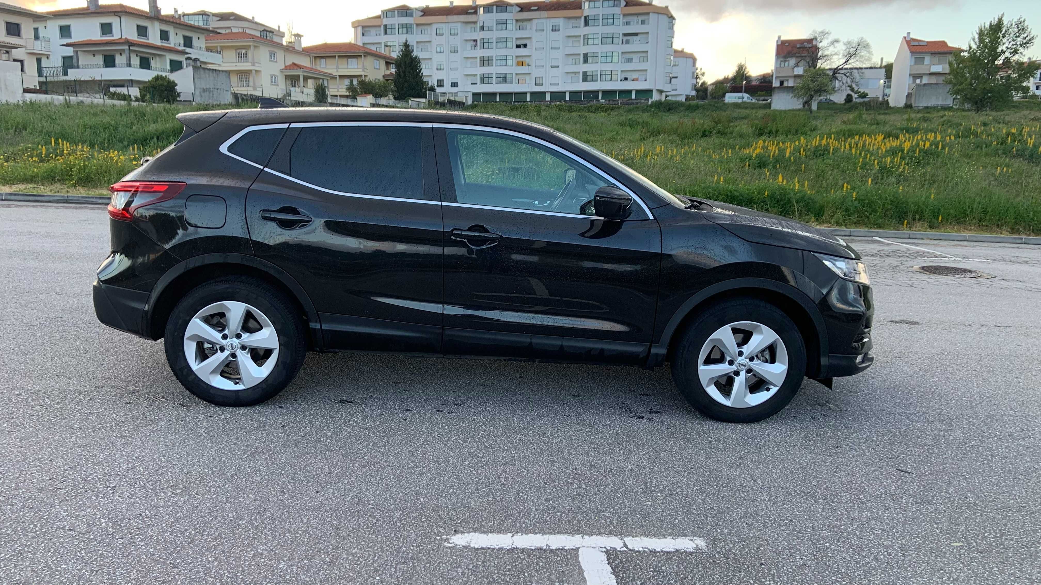Nissan Qashqai 1.2 DIG-T Tekna Premium-24800 Kmos-Nacional-2019