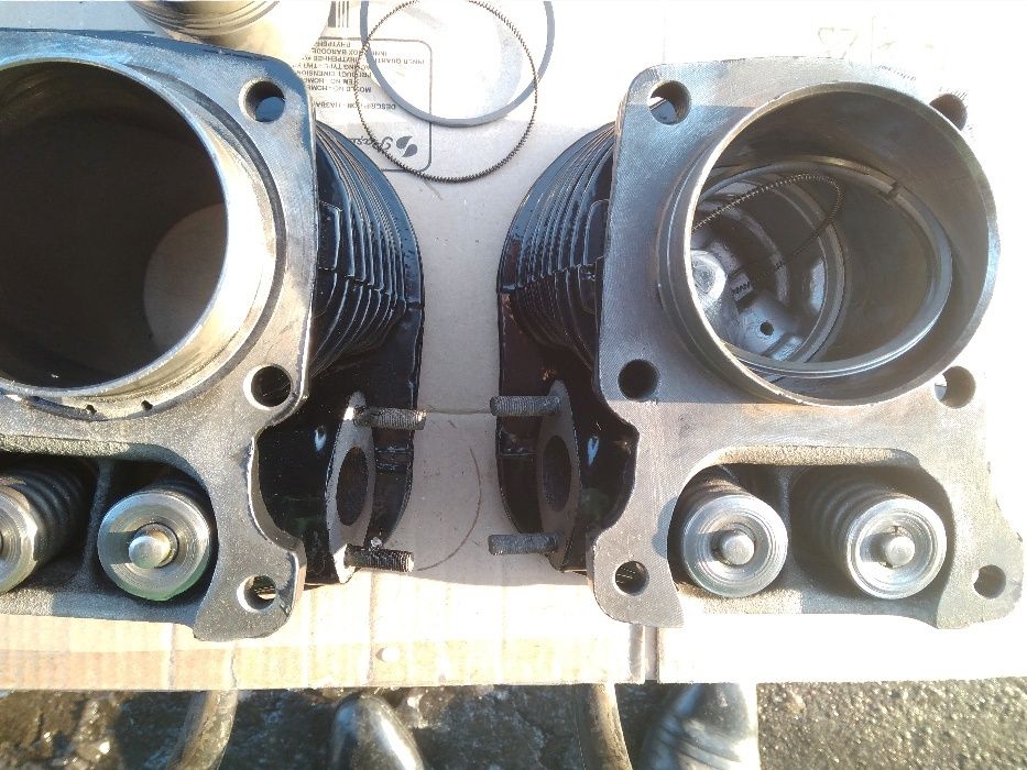 Поршневая цилиндры К-750, М-72 МТ-12