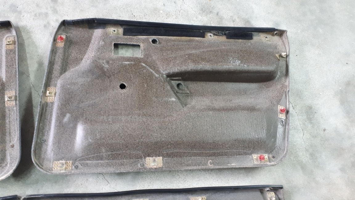 Forras/ quartelas Opel Corsa-A TR quatro portas