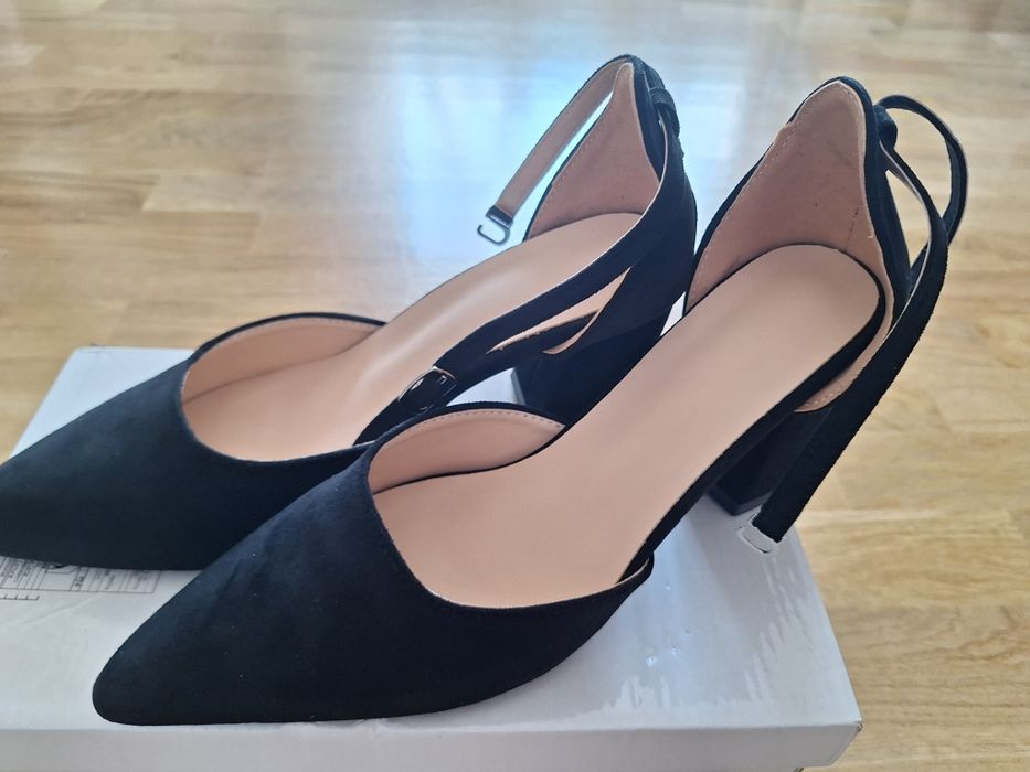 Nowe buciki na obcasie