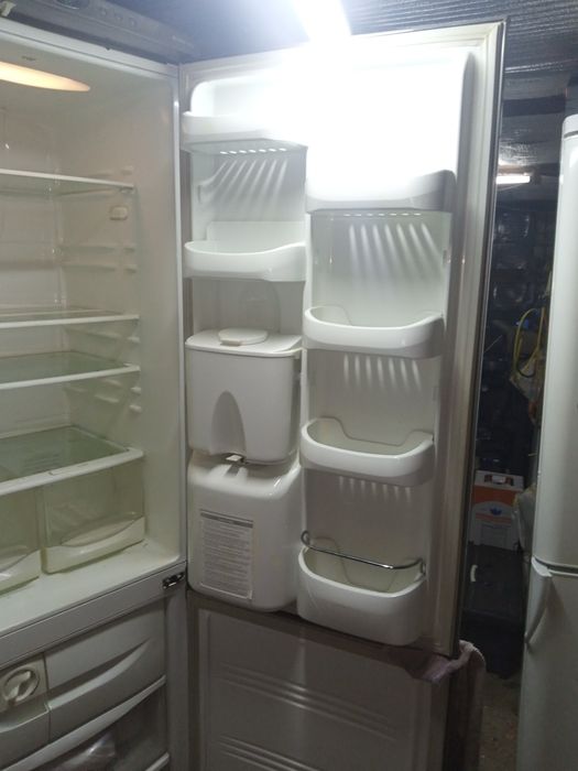 Продам холодильник Самсунг