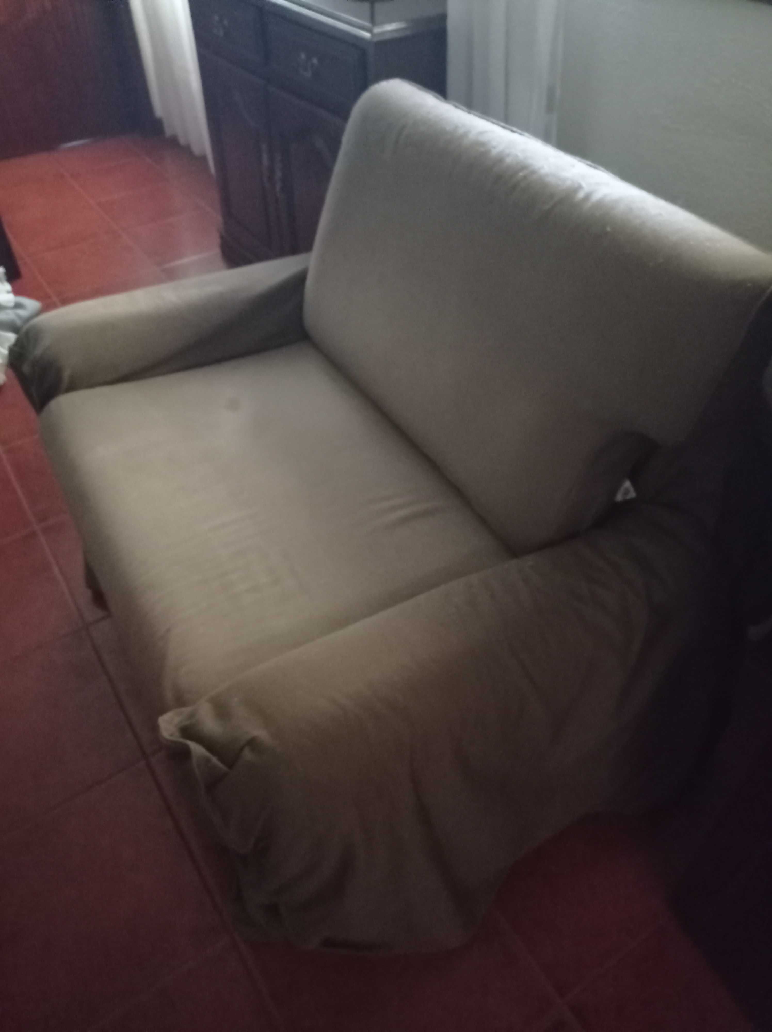 Sofa para uma pessoa antigo