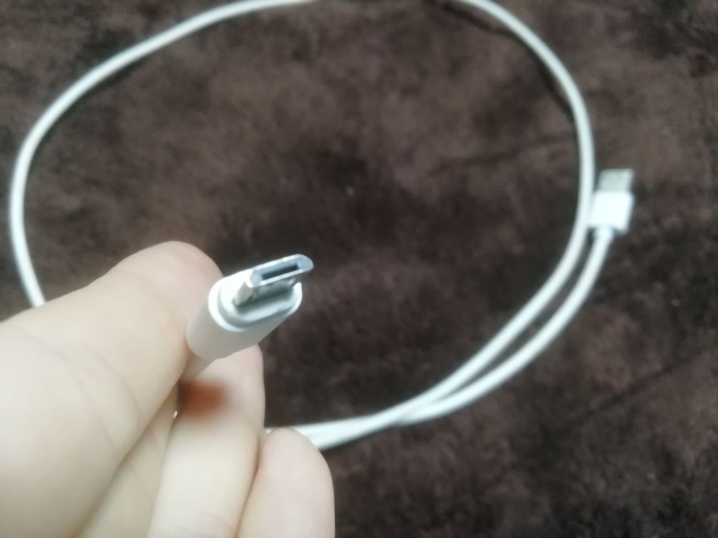 Кабель USB для телефона