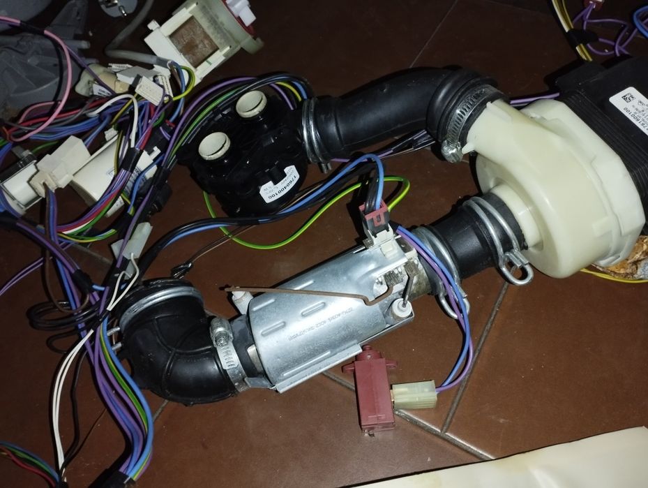 Peças Maq loiça BEKO 6831 X