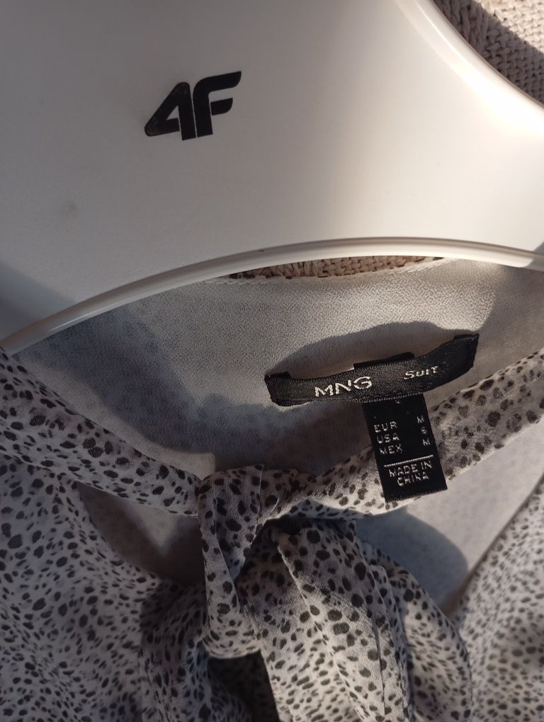 MANGO M elegancka szyfonowa sukienka w groszki do biura