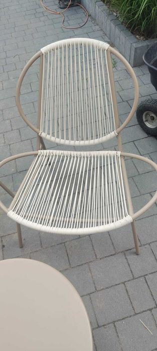 Zestaw mebli balkonowych ze stołem 2 krzesła na patio Ogród Balkon