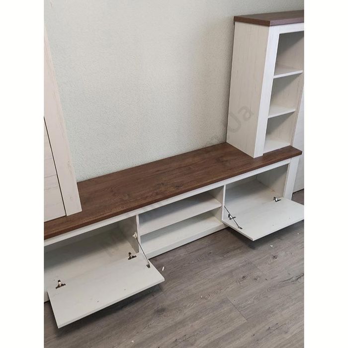 Стінка для вітальні з тумбою під телевізор, вітриною та полицею Б/У