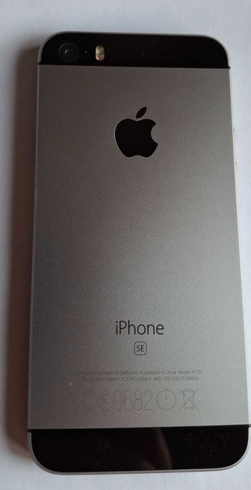 Iphone SE 2020 em otimo estado+ Iphone Se 2016+Oferta ONE Touch 4043