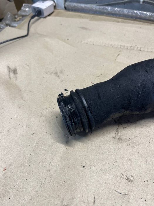 Патрубок повітряного фільтра Renault Laguna 2 Espace 4 1.9 cdi Рено