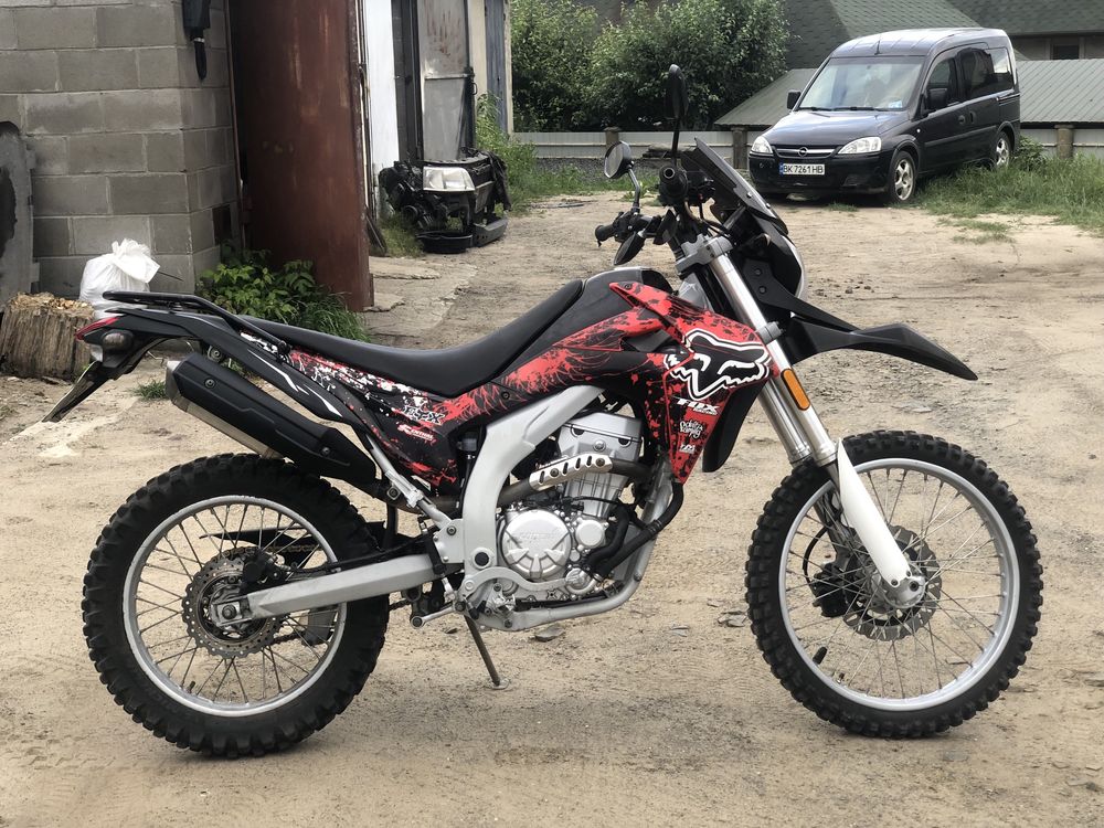 Продам loncin 300 лось крос гарний стан