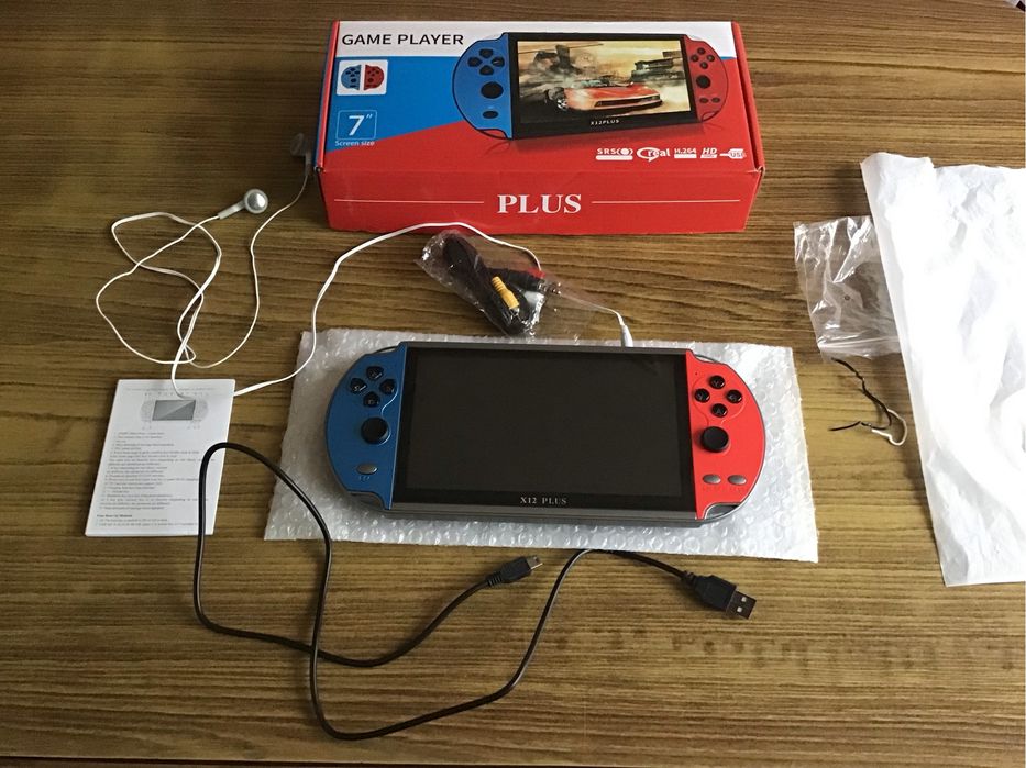 Портативная игровая ретро консоль X12 Plus / ретро консоль X12 Plus