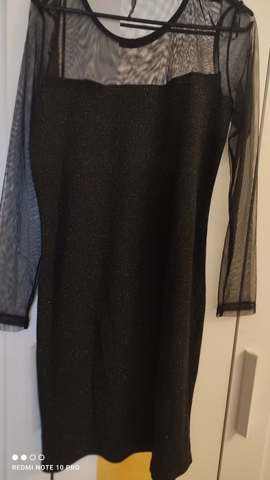 Śliczna mała czarna rozmiar 38-42