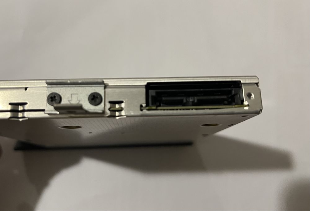 Оптичний привід DVD-RW Panasonic (Matshita) UJ-890 SATA 9.5 мм
