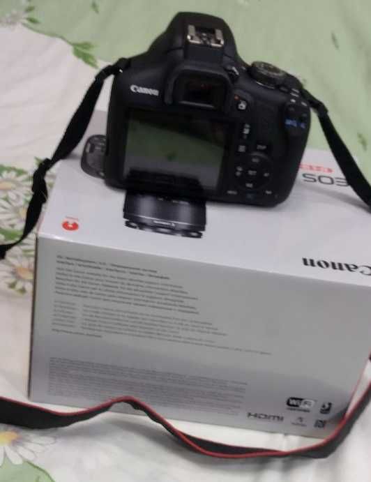 Продам фотоаппарат Canon EOS 2000D