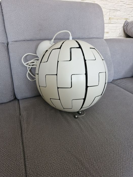 Lampa ikea biała