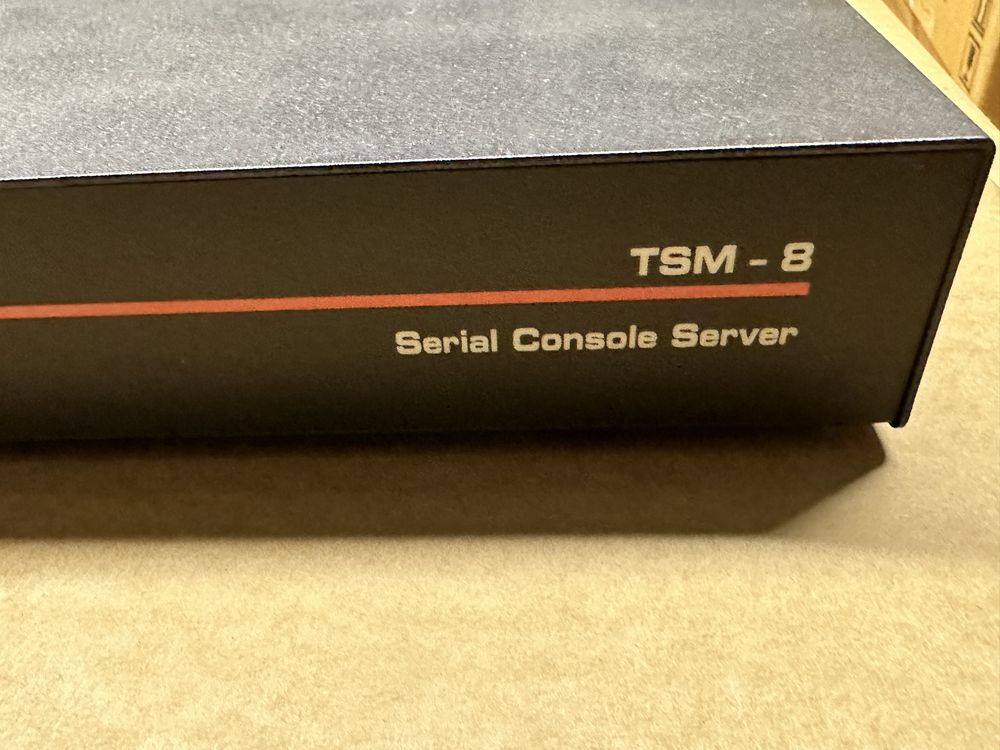 Konsola Switch serwerowy TSM-8 8xRJ45