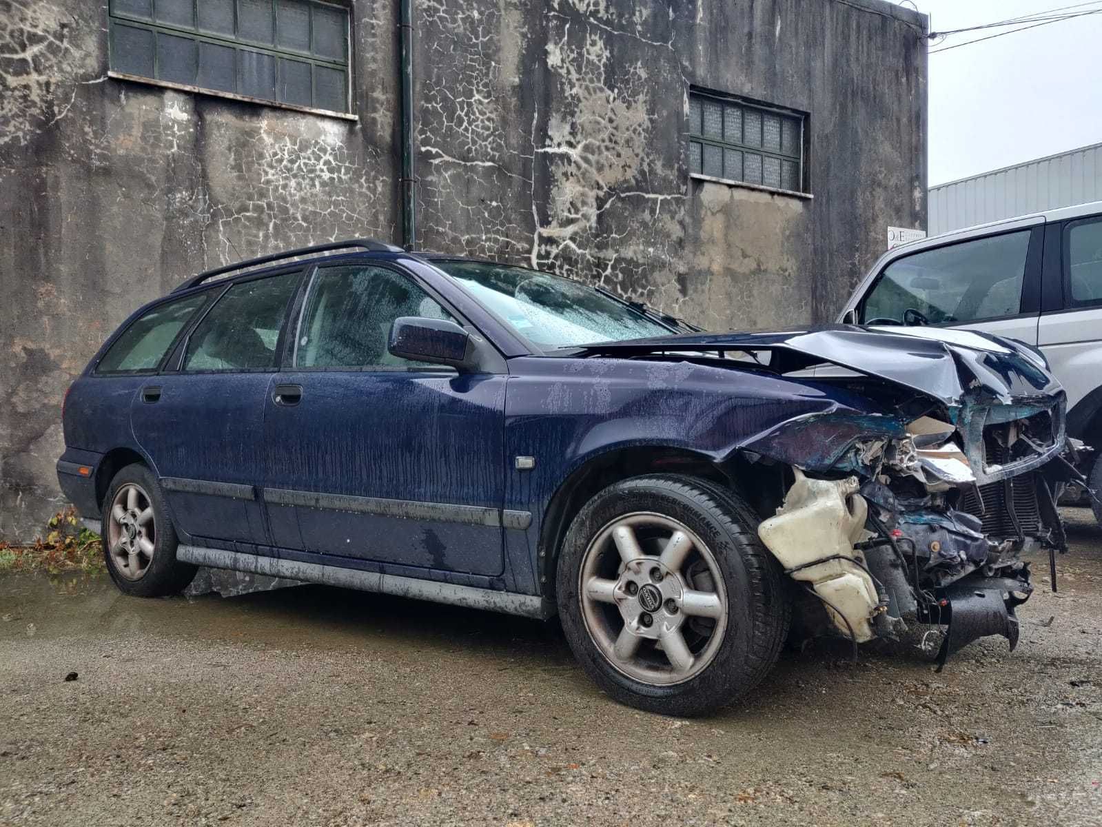 Volvo V40 para peças