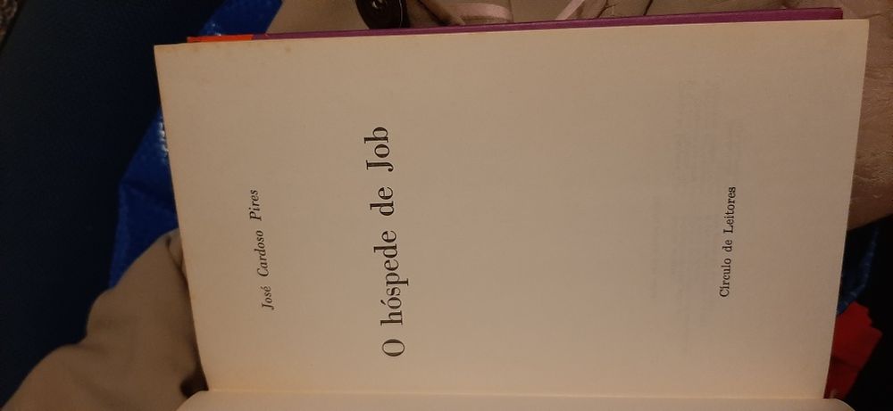 Livros sabado a noite domingo d manhã e Hospede de Job Entreg Alfragid