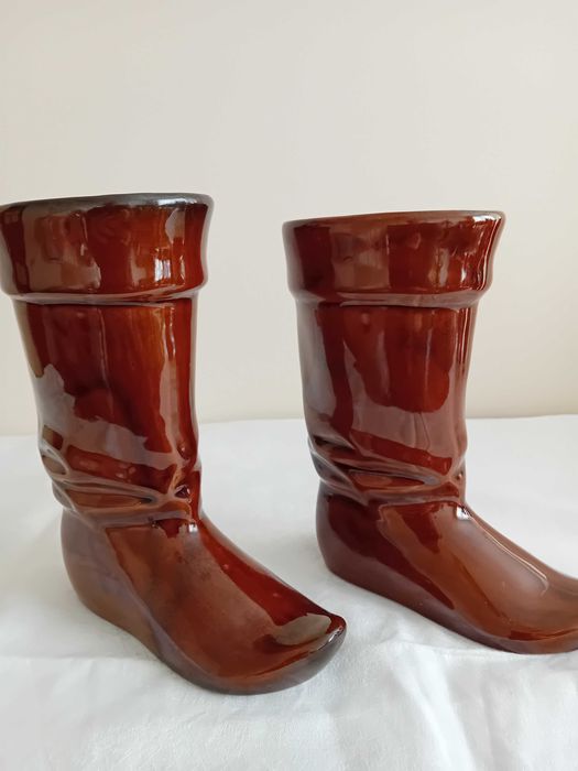 Wazony w kształcie buta z ZMO Jaroszów -Polska lata 70-te cena 1 szt..