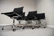 Vitra Eames Aluminium Chair 105