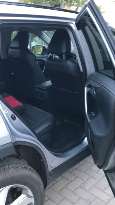 Toyota rav4 гібрид