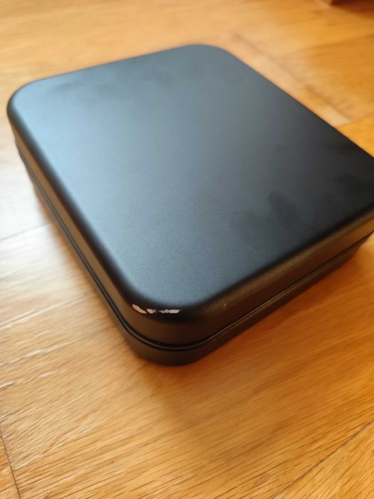 Bang & Olufsen H95 Ferrari edition