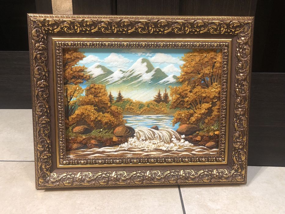 Картина с янтарем