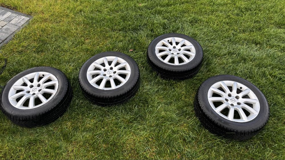 Opony zimowe 205/55 R16. Felgi aluminowe Opel 5x110  16”