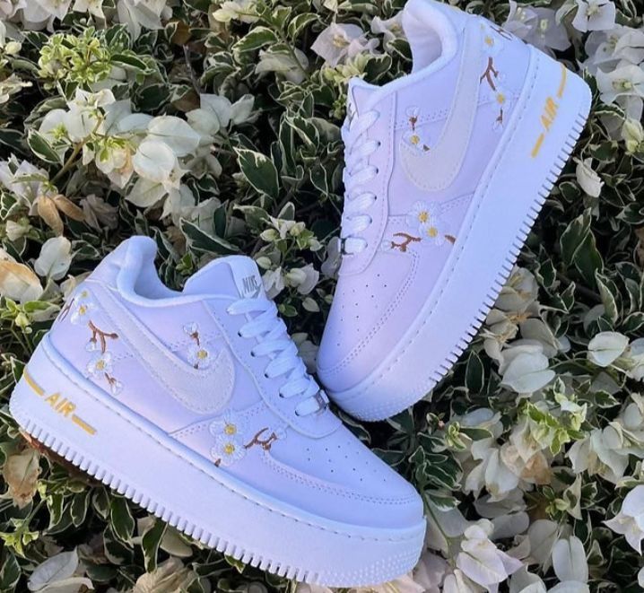 Sapatilhas Nike novas
