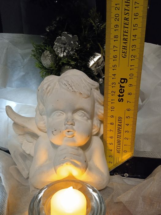 Popiersie '' Zamyślony Aniołek "