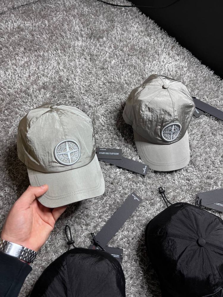 Кепки Stone Island повністю нейлонові