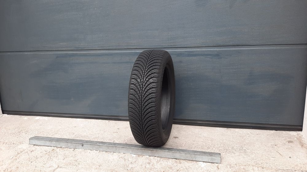 Goodyear 165/65 R15 Vector 4Seasons