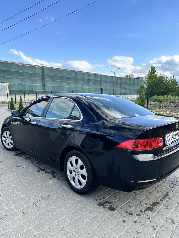 Автомобіль Honda accord