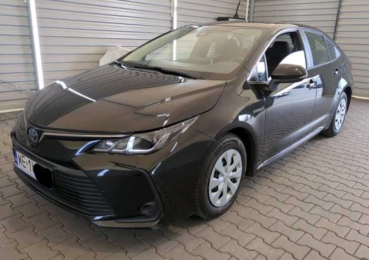 Sprzedam samochody – Toyota Corolla Hybrid i Skoda Superb Kombi