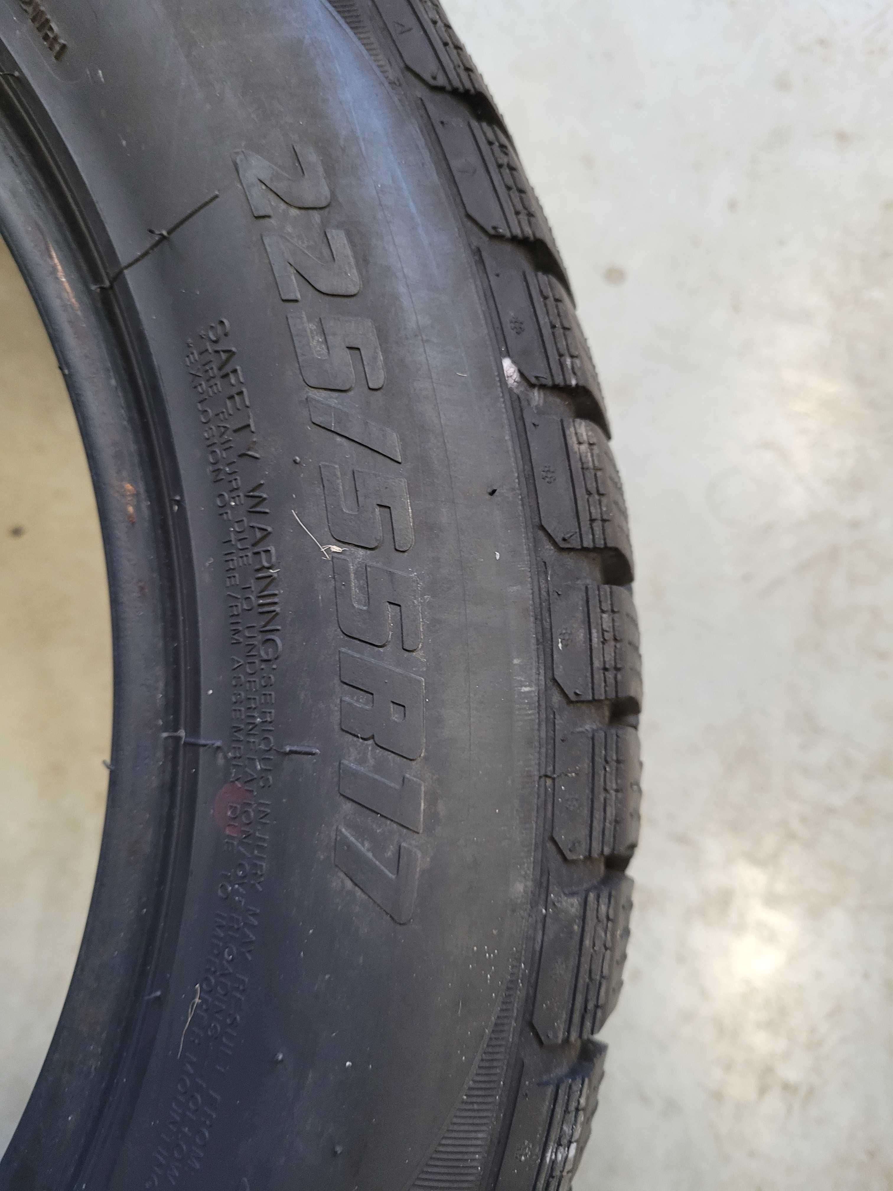 Opona Racealone 225/55 R 17