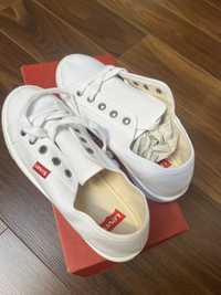 Sapatilhas Levis Malibu 36 - Novas