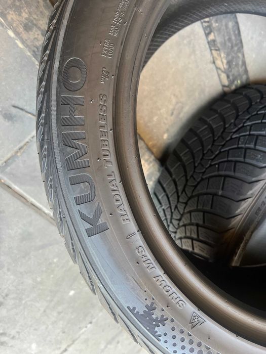 Opony zimowe 235/45/R17 KUMHO Wintercraft WP71 / 7.6mm  - 2 sztuki
